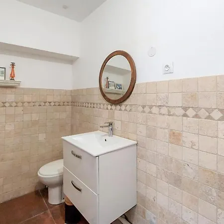 1 Bedroom Gorgeous In Appartamento